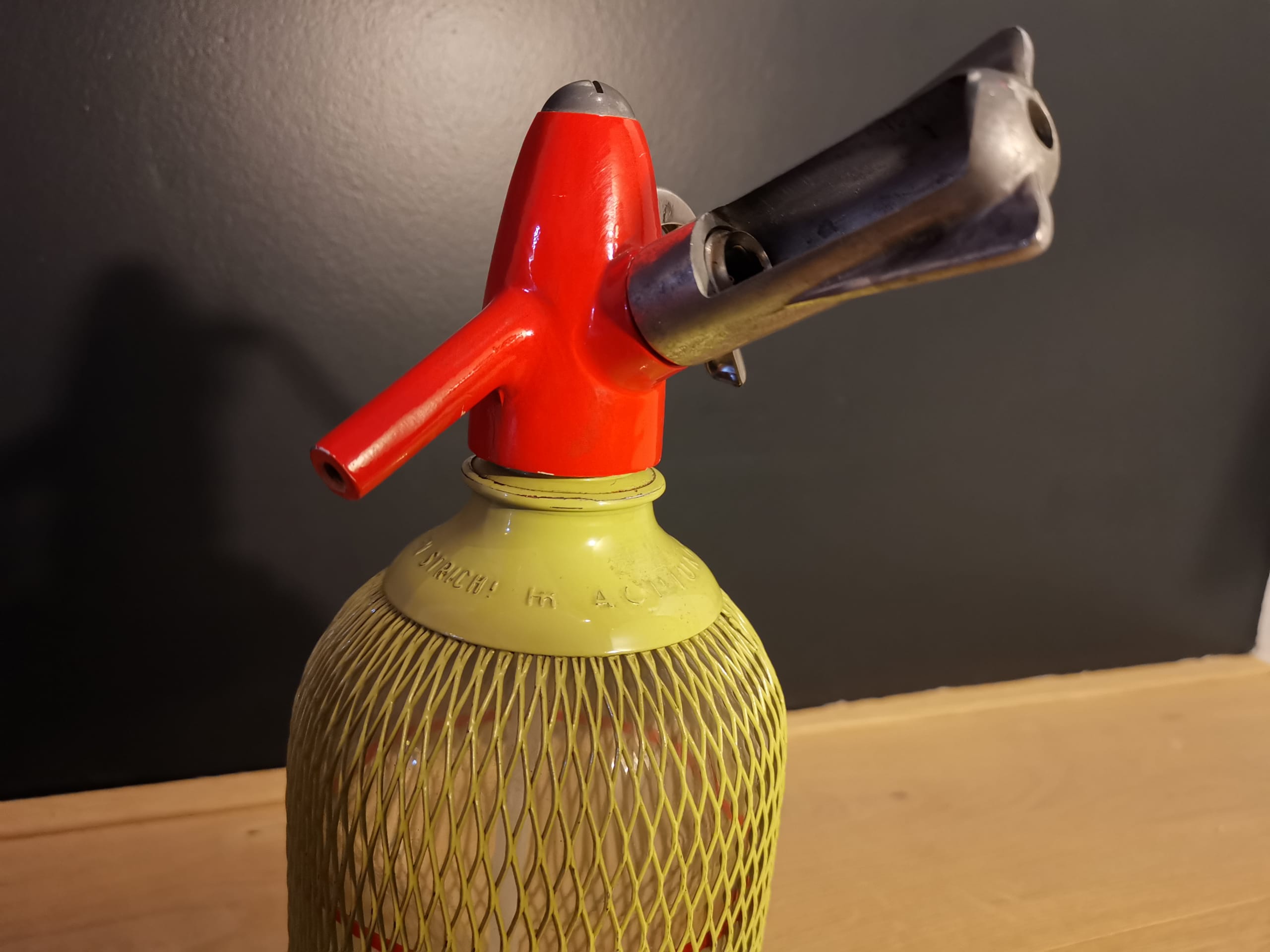 Soda Siphon Spender